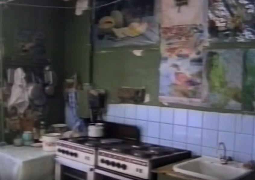 Потоп из горячей воды в жилом доме (Хроника 31 июля 1998 г.)