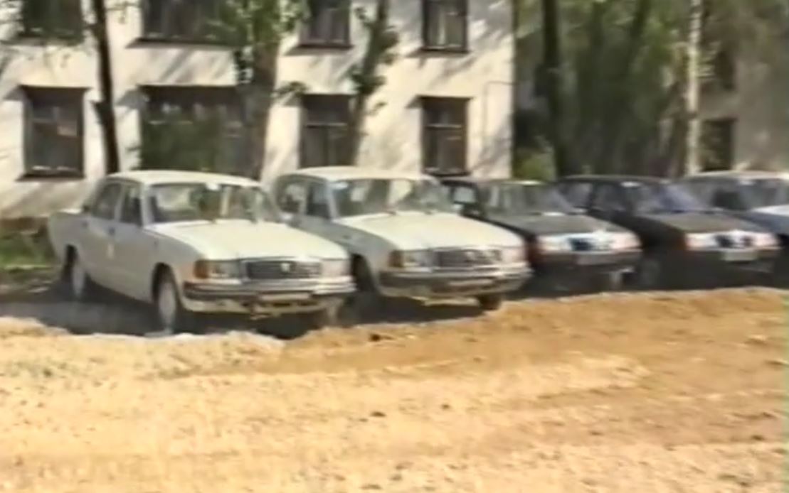 Арест автомобилей АО "Иргиз" за долги Хроника 14 июня 1996 г.